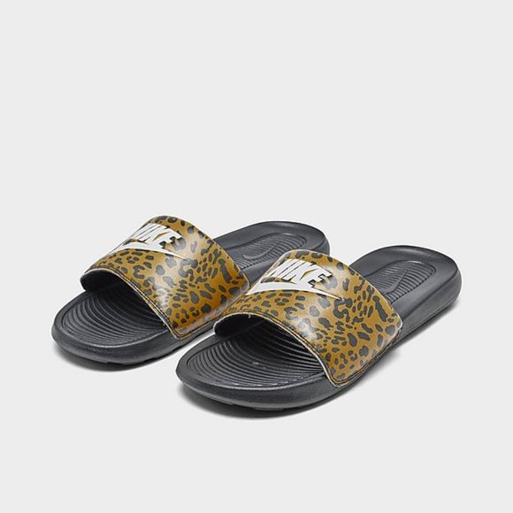 New Nike Women's Slides Sz 8 Sandals Animal Print Large Nike Logo Swoosh Shoes - Picture 3 of 6